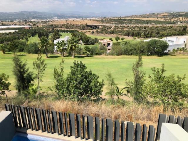 Prachtig Vakantie Huis Aan Baviera Golfbaan Villa Caleta De Velez Bagian luar foto